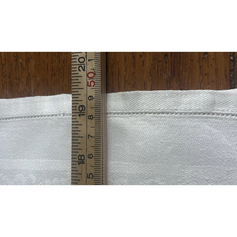The Unbranded Brand elegant vintage
